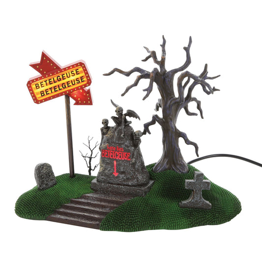 Department 56 Beetlejuice Cemetery Plot
