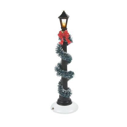Department 56 Small Town Street Lamps